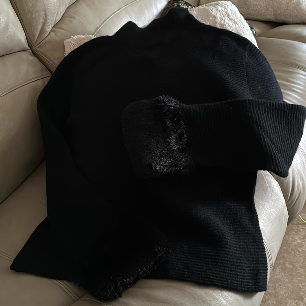 III State fur cuff sweater